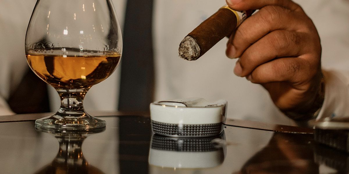 zigarren whiskey pexels daroon 31332328